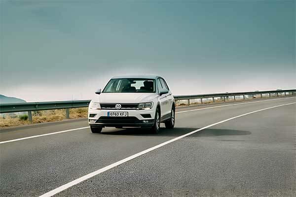 volkswagen tiguan na cor branca
